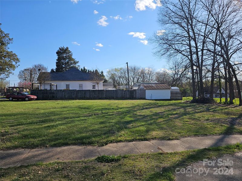 4 14th St SE #33, Hickory, NC 28602