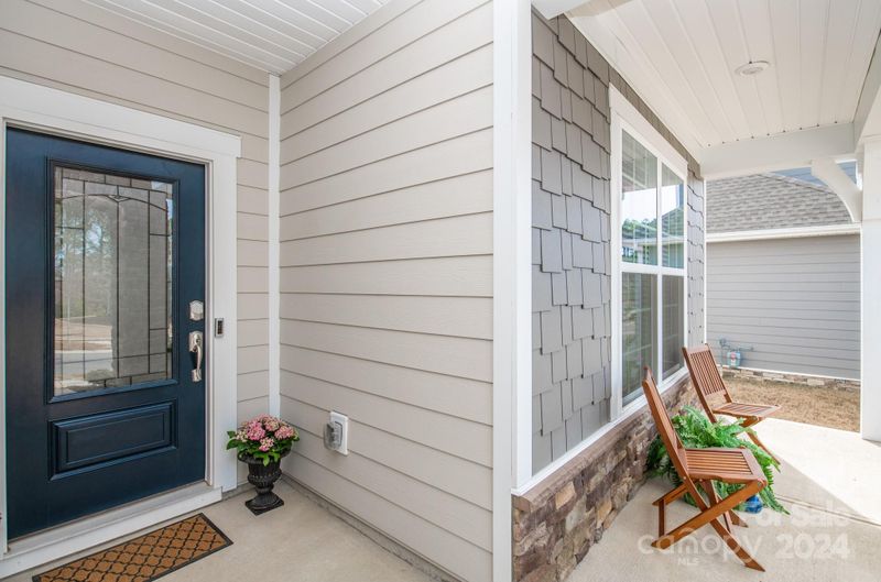 561 Cellini Pl, Mount Holly, NC 28120