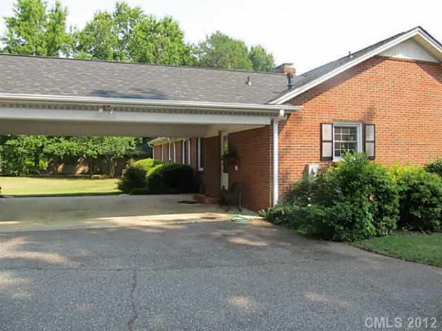 1016 Colony Ct, Gastonia, NC 28056