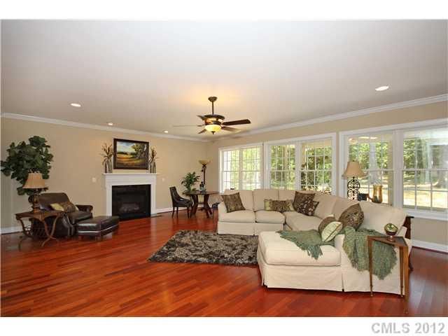 5221 Club View Dr, Concord, NC 28025