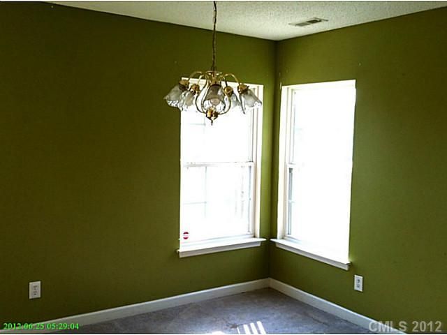 917 Crowders Woods Dr, Gastonia, NC 28052