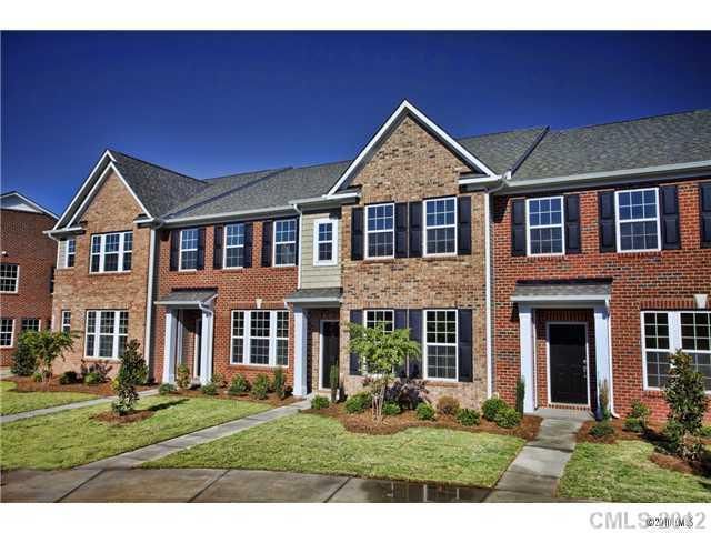 8259 Viewpoint Ln #2203, Cornelius, NC 28031