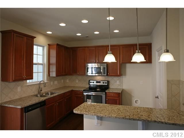 141 D Leyton Loop #34, Mooresville, NC 28117