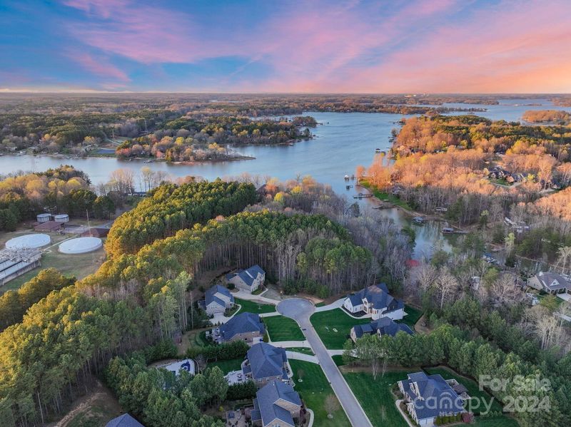 4018 Spindrift Cove Dr, Denver, NC 28037