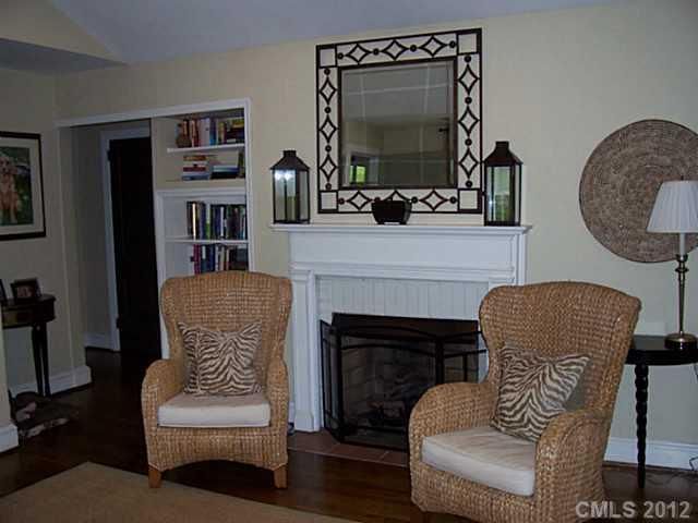 300 Fieldbrook Pl, Charlotte, NC 28209