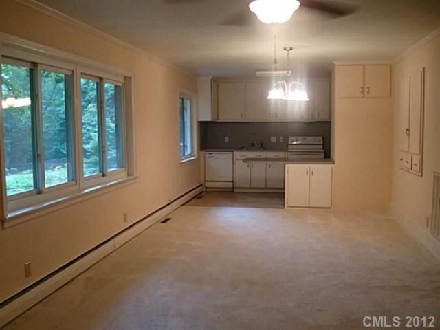 409 Idlewood Dr, Kannapolis, NC 28083