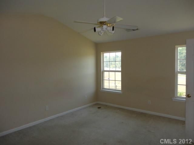 7710 Nicolette Ct, Charlotte, NC 28215