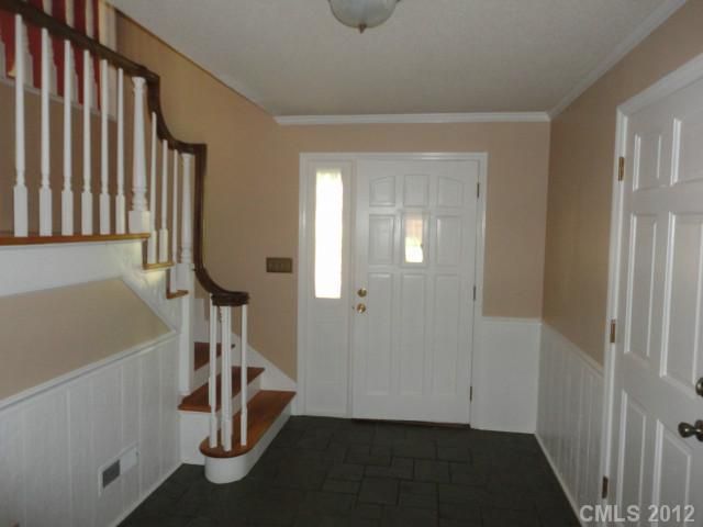 404 Florence Cir, Statesville, NC 28625