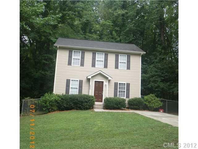 1310 Della Dr, Charlotte, NC 28217