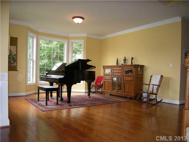 723 Galway Ct, Matthews, NC 28104