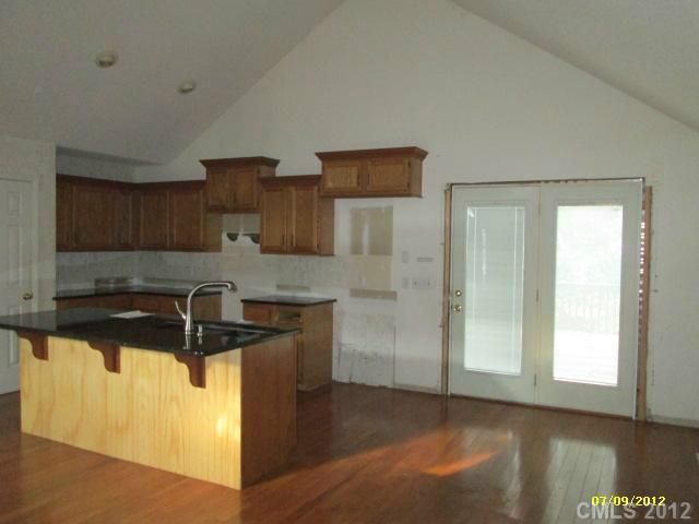 1348 NW Mistletoe Ridge Pl, Concord, NC 28027
