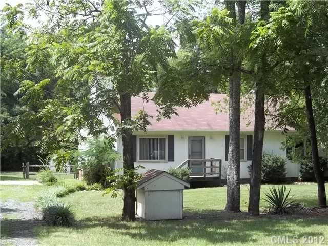 10413 Crestshire Rd, Charlotte, NC 28227