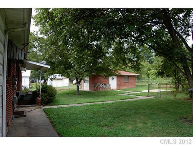 215 Westover Ave, Kannapolis, NC 28081