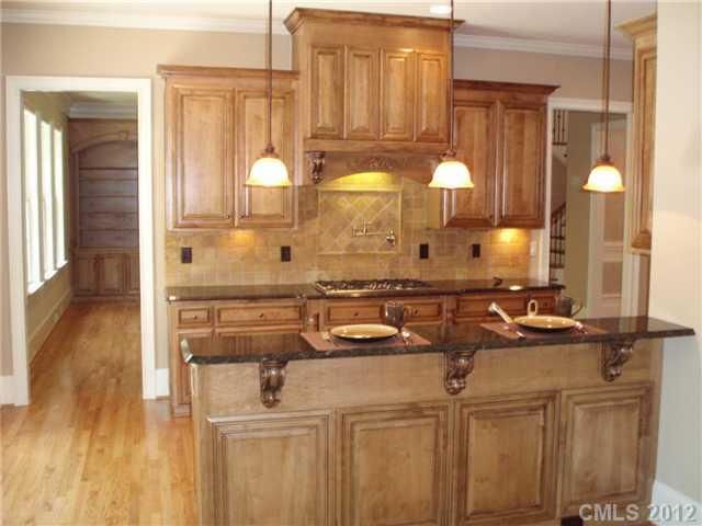 423 Timber Ln, Matthews, NC 28104