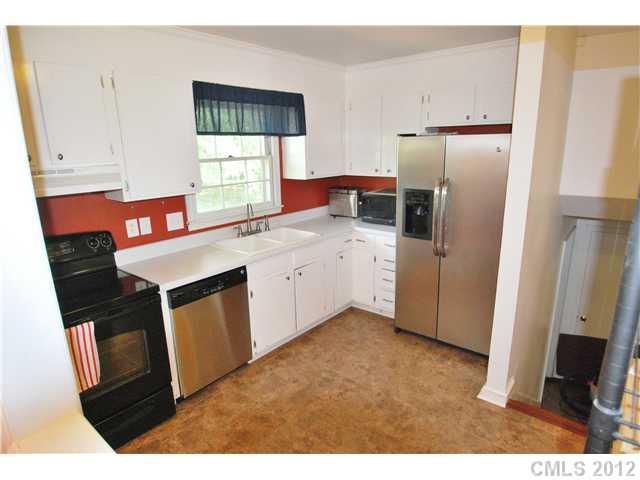 9208 Robert Burns Ct #16, Charlotte, NC 28213