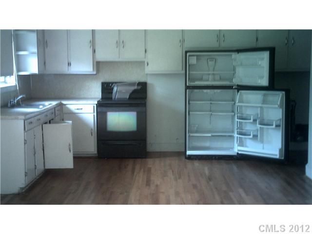 1407 E Church St, Cherryville, NC 28021