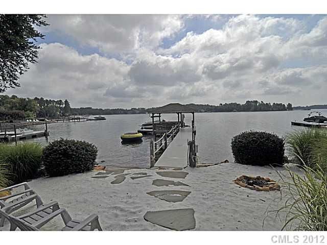 18038 Harbor Light Blvd, Cornelius, NC 28031