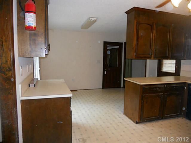 111 Blue Ridge Dr, Stanley, NC 28164