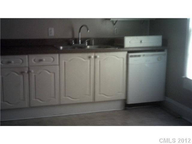 711 Mountain St, Cherryville, NC 28021