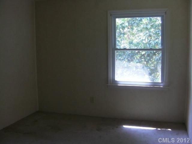 718 Maple Ave #P, Gastonia, NC 28054