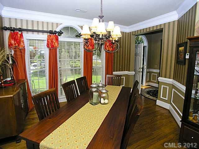 8812 Leinster Dr, Charlotte, NC 28277
