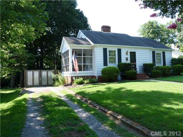 1028 Waterman Ave, Charlotte, NC 28205