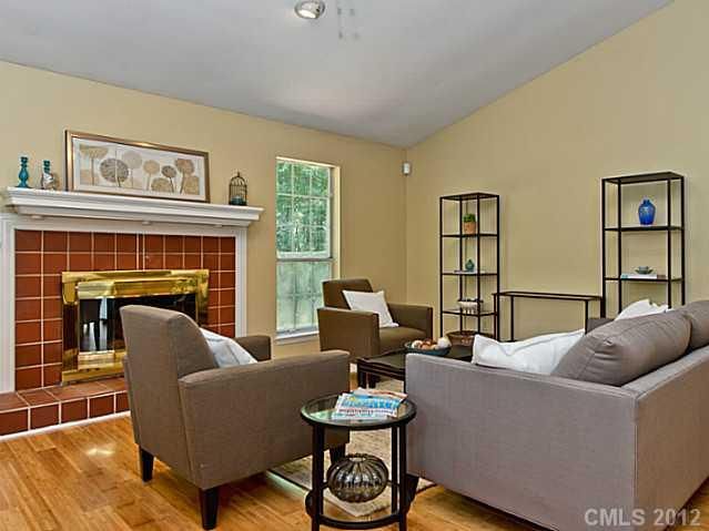 6301 Randy Dr, Charlotte, NC 28215