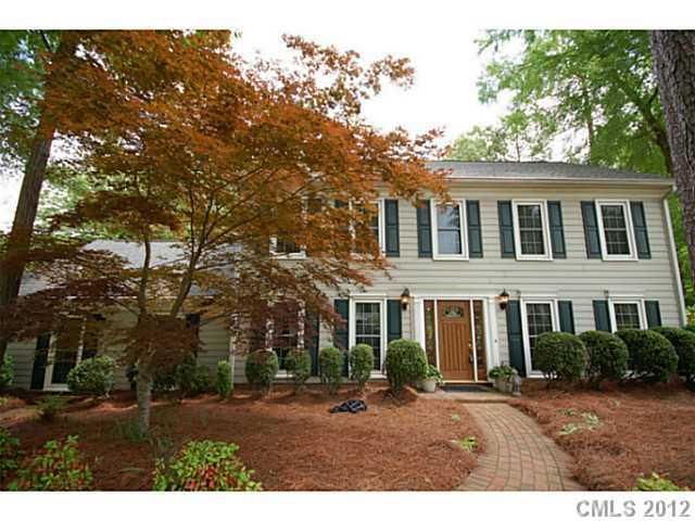 2001 Glendalough Ln, Matthews, NC 28105