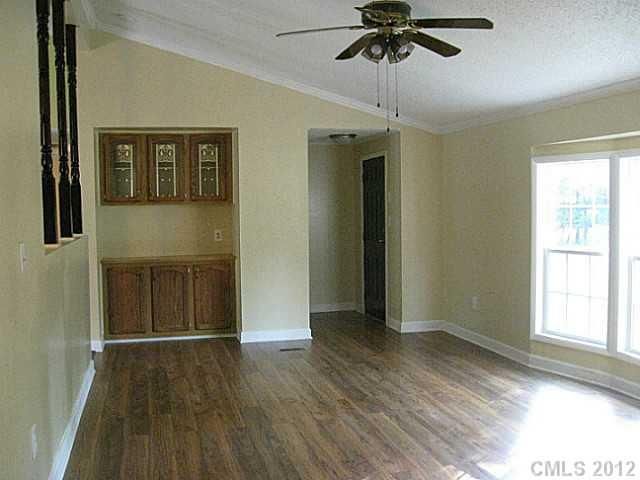 14732 Eaglebrook Dr, Charlotte, NC 28227