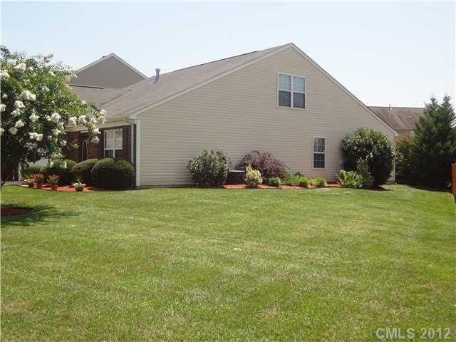 8817 Hedge Maple Rd, Charlotte, NC 28269