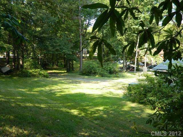 700 E Woodlawn Rd, Charlotte, NC 28209