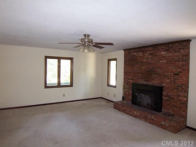 112 NE Winecoff Ave, Concord, NC 28065