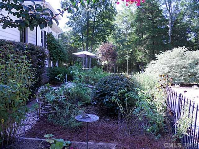 9211 Stonehenge Ct, Waxhaw, NC 28173