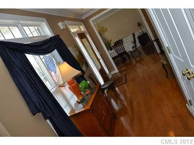 1022 Nickalaus Dr, Matthews, NC 28104