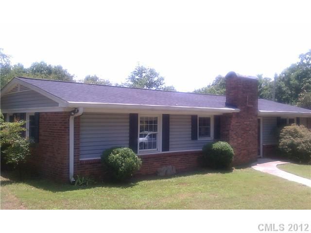 4712 Benfield Rd, Gastonia, NC 28056