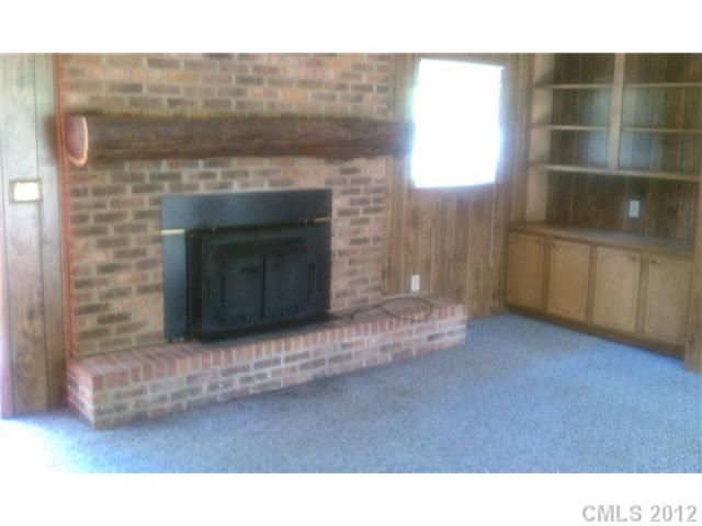 4712 Benfield Rd, Gastonia, NC 28056