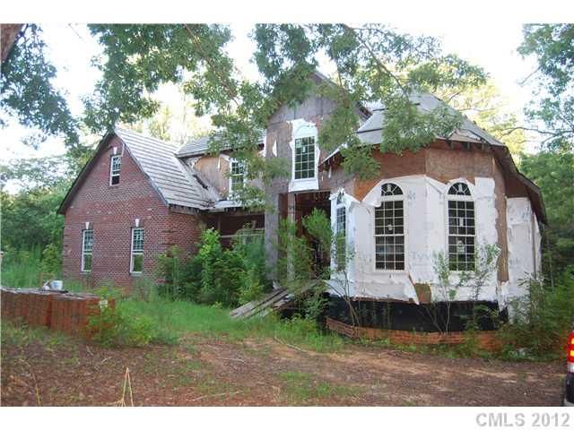124 Mollie Irene Dr, Matthews, NC 28104