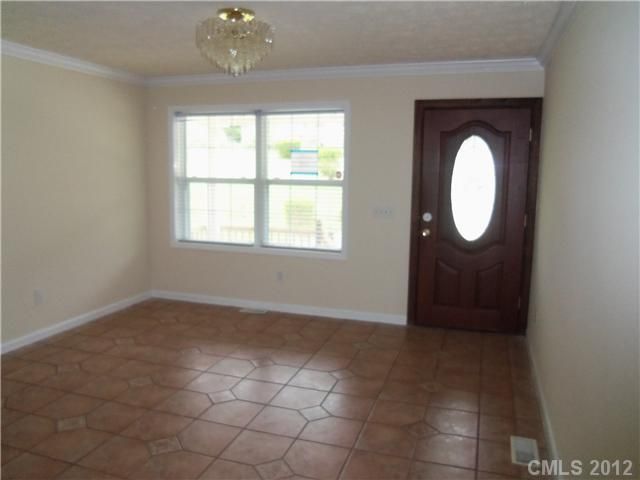 2923 Westerwood Dr, Charlotte, NC 28214