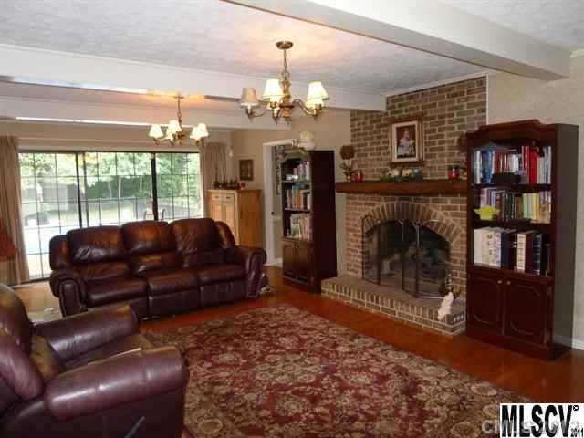 715 NE 3rd Ave, Conover, NC 28613