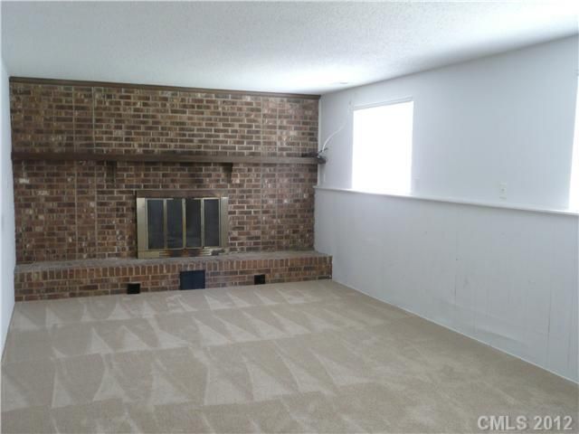1701 Van Dyke Dr, Charlotte, NC 28213