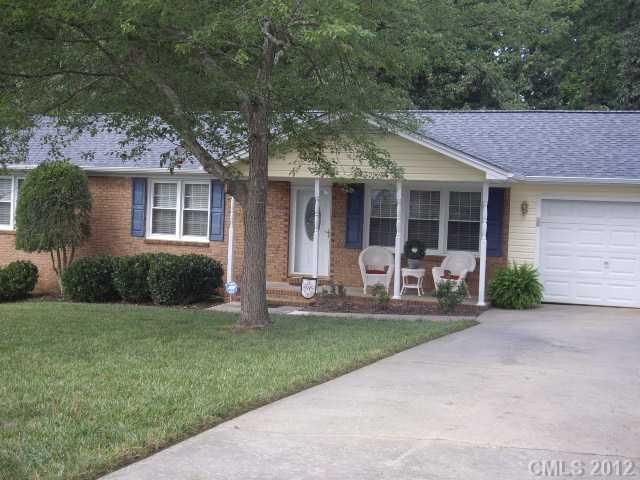 301 Wesley Dr, Gastonia, NC 28056