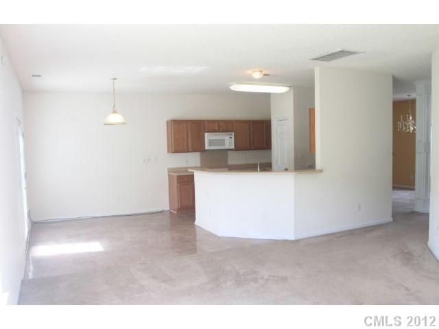 3440 Ann Franklin Ct, Charlotte, NC 28216