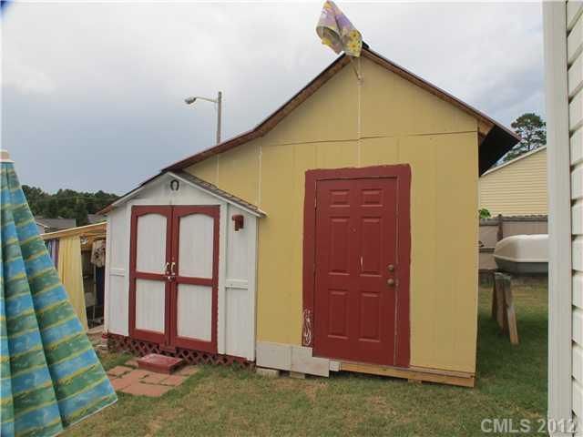 215 Pasour St, Dallas, NC 28034