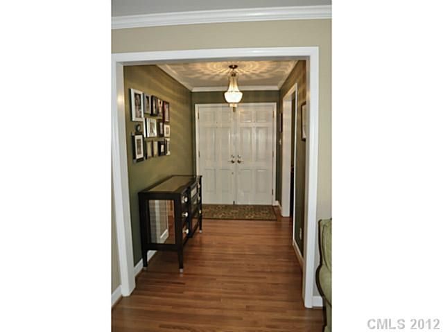 4701 Walker Rd, Charlotte, NC 28211