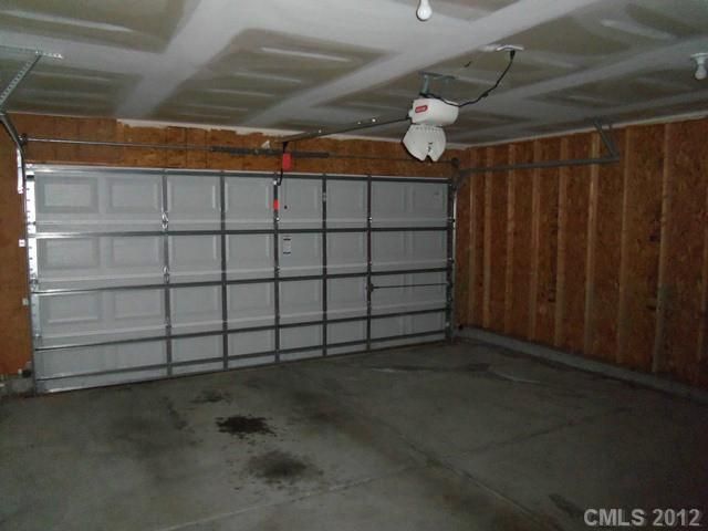 5139 Raspberry Knoll Dr, Charlotte, NC 28208