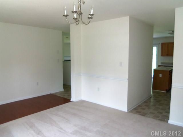 5139 Raspberry Knoll Dr, Charlotte, NC 28208