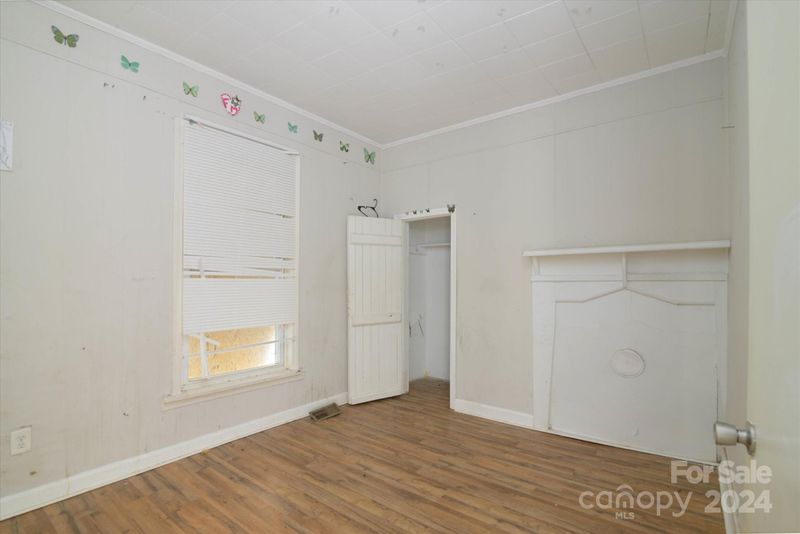 802 Hoskins Rd S, Charlotte, NC 28208
