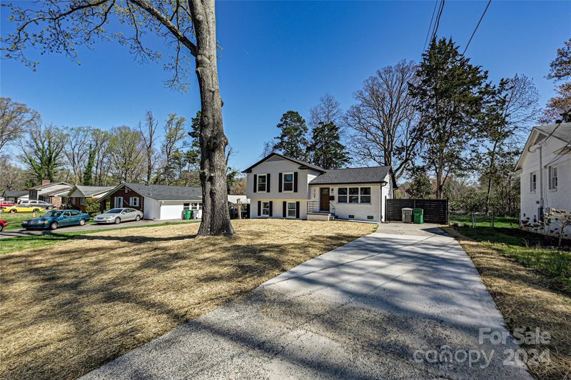3709 Bankston Pl, Charlotte, NC 28215