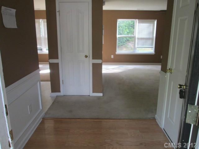 320 Wrayhill Dr, Charlotte, NC 28262