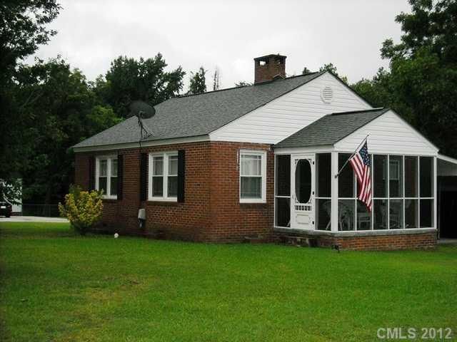 1540 Hillcrest Ave, Lancaster, SC 29720